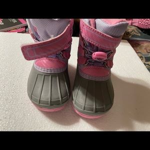 Snow boots for toddler